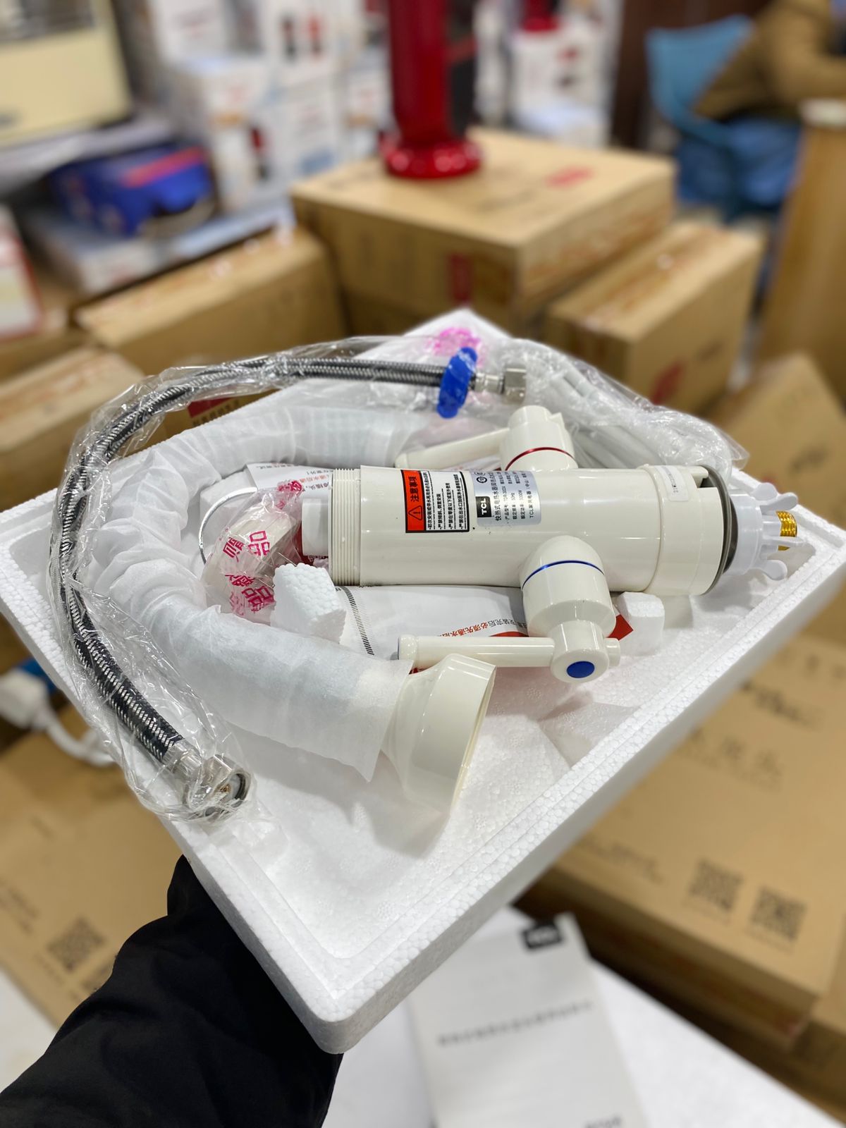 TCL electric water faucet, hot and cold heat dual -use fast heating water heater kitchen toilet kitchen kitchen treasure