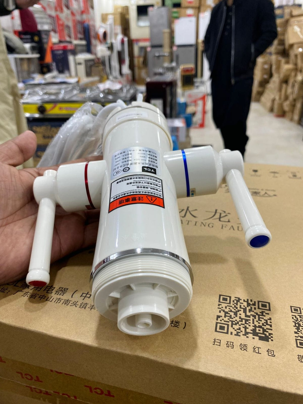 TCL electric water faucet, hot and cold heat dual -use fast heating water heater kitchen toilet kitchen kitchen treasure